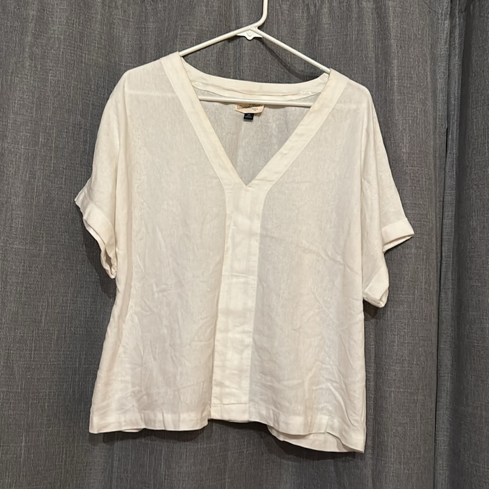 White linen boxy short sleeve top